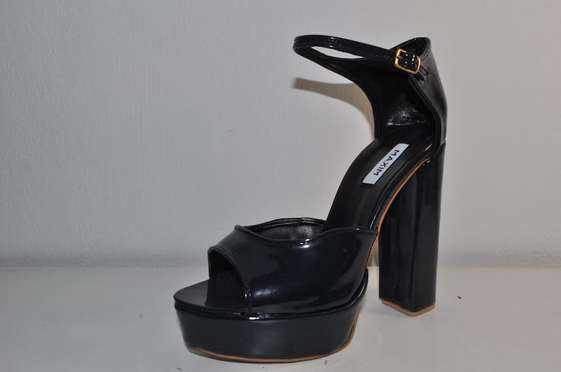 “Designer Women’s Olivia Black Chunky High Heel Sandals – Elegant Evening Shoes”