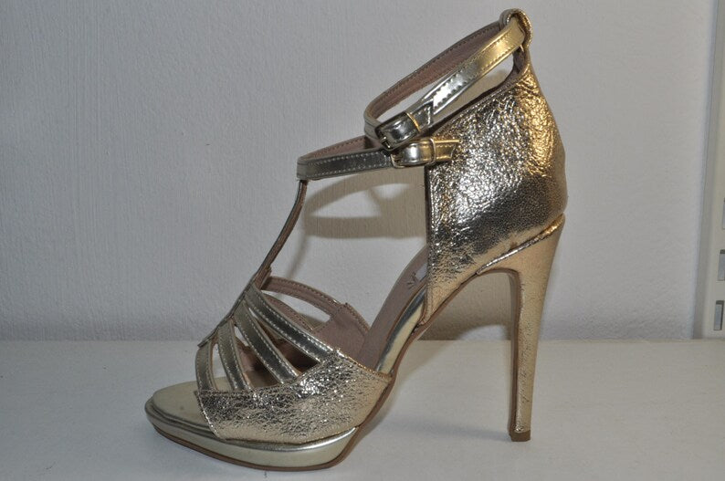 “Luxury Women’s Gold High Heel Sandals – Elegant Evening Heels”