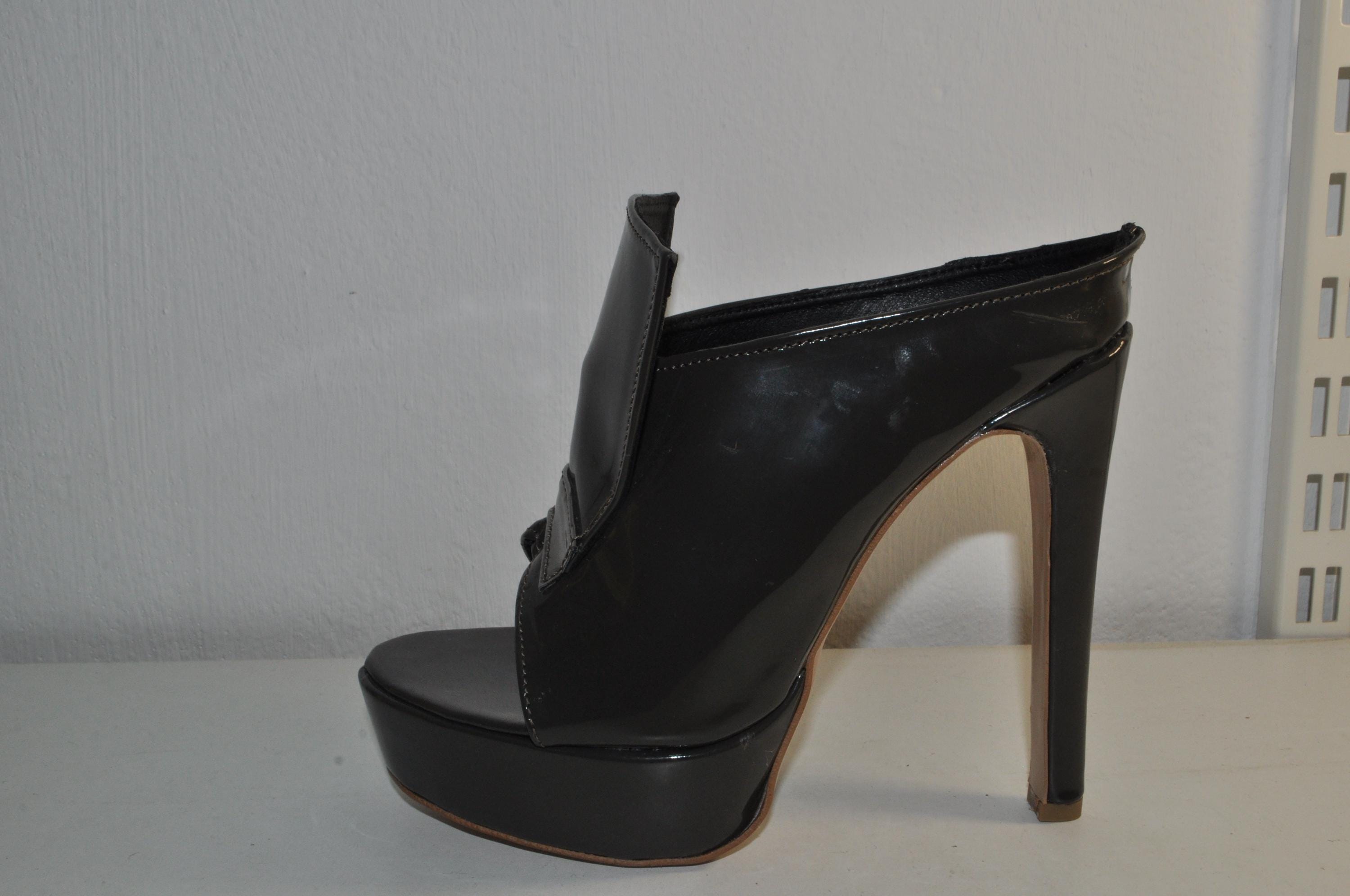 EVELIN Chic Leather High Heels: Women’s Evening Chunky Sandals