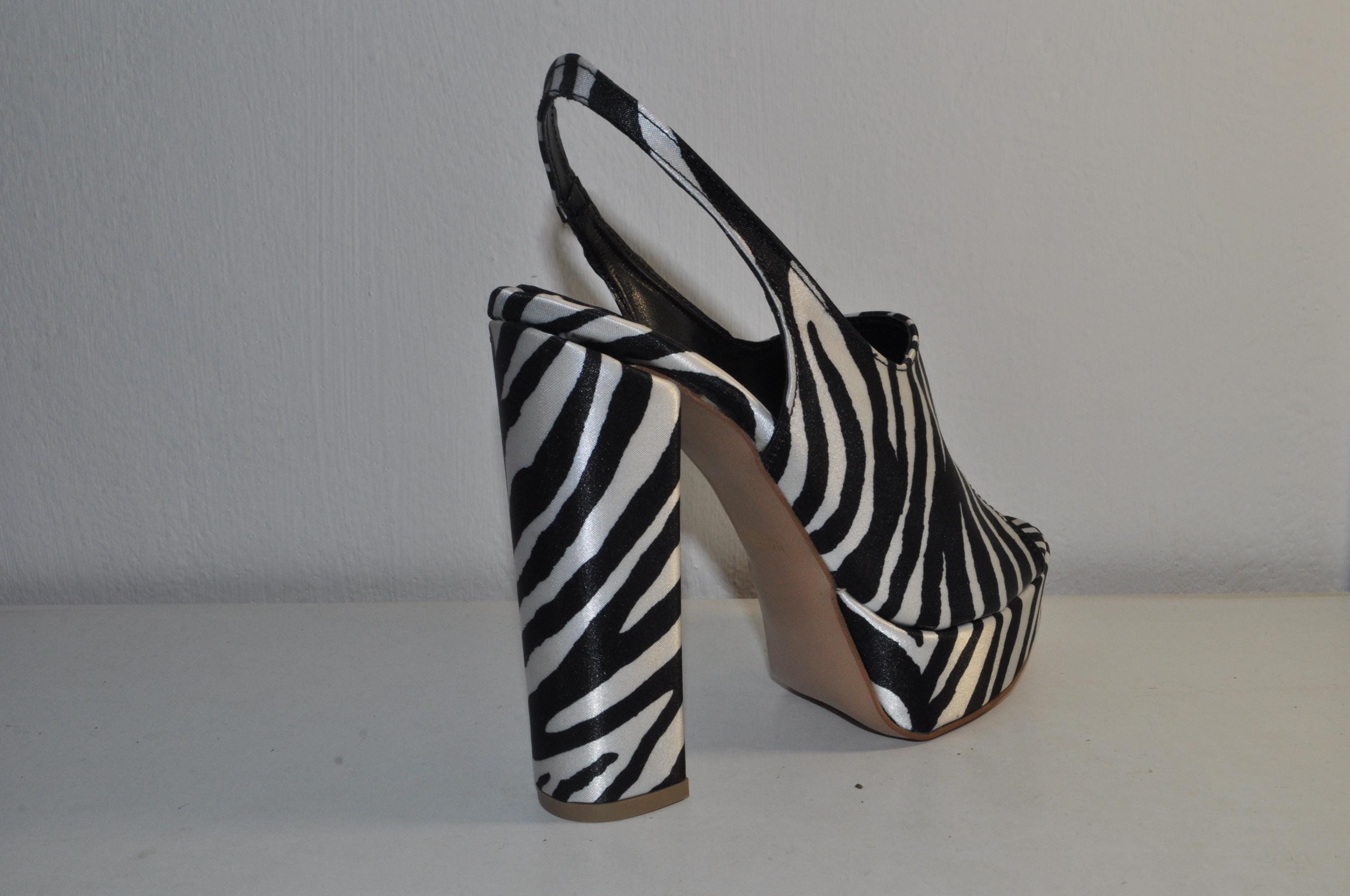“Designer Women’s Zebra Print Chunky Heel Sandals – Handmade Leather Shoes”