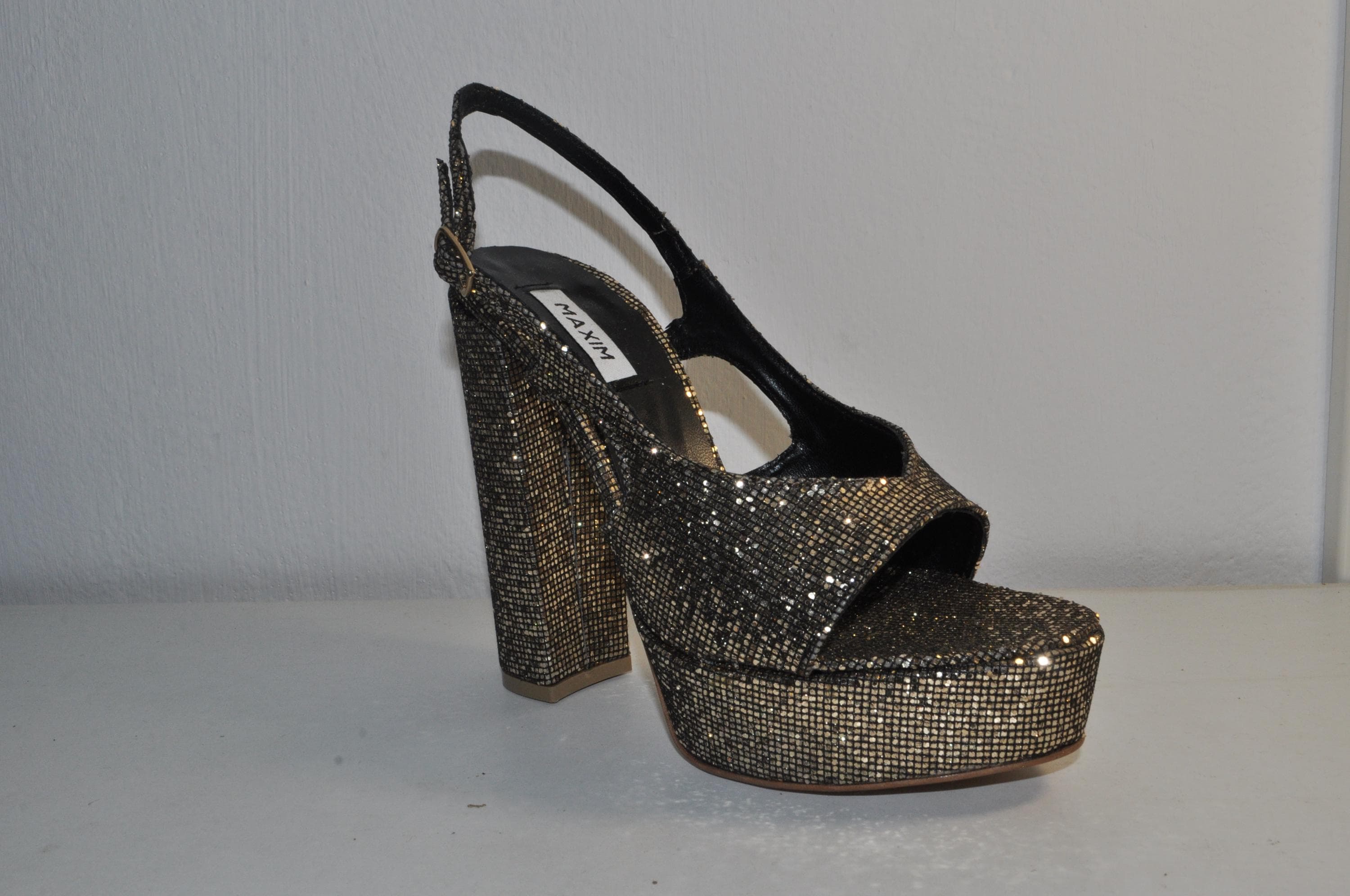 “Designer Women’s Olivia Gold Chunky High Heel Sandals – Elegant Evening Shoes”