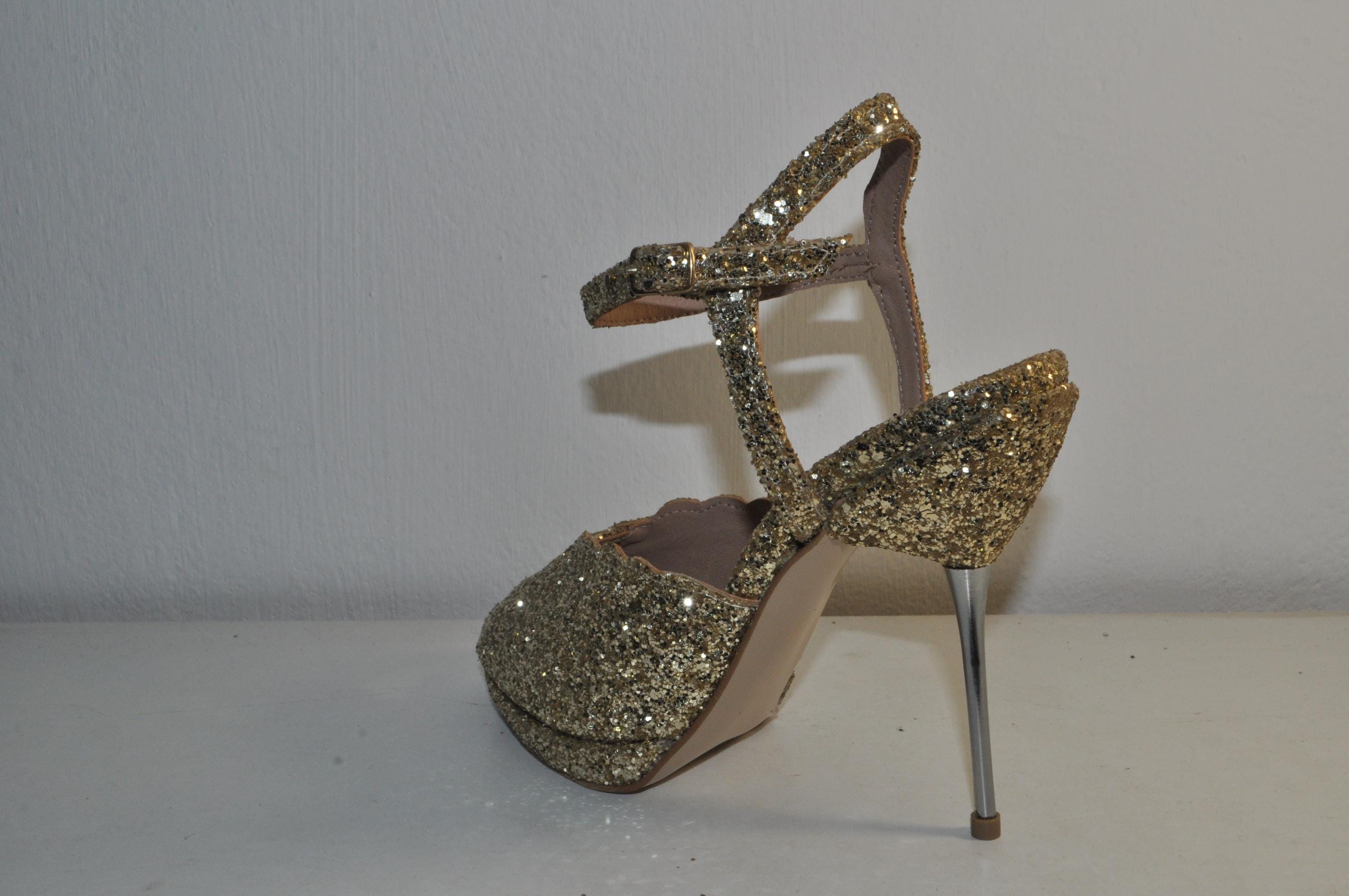 Luxury Gold Glitter Stilettos: Elegant Evening Shoes