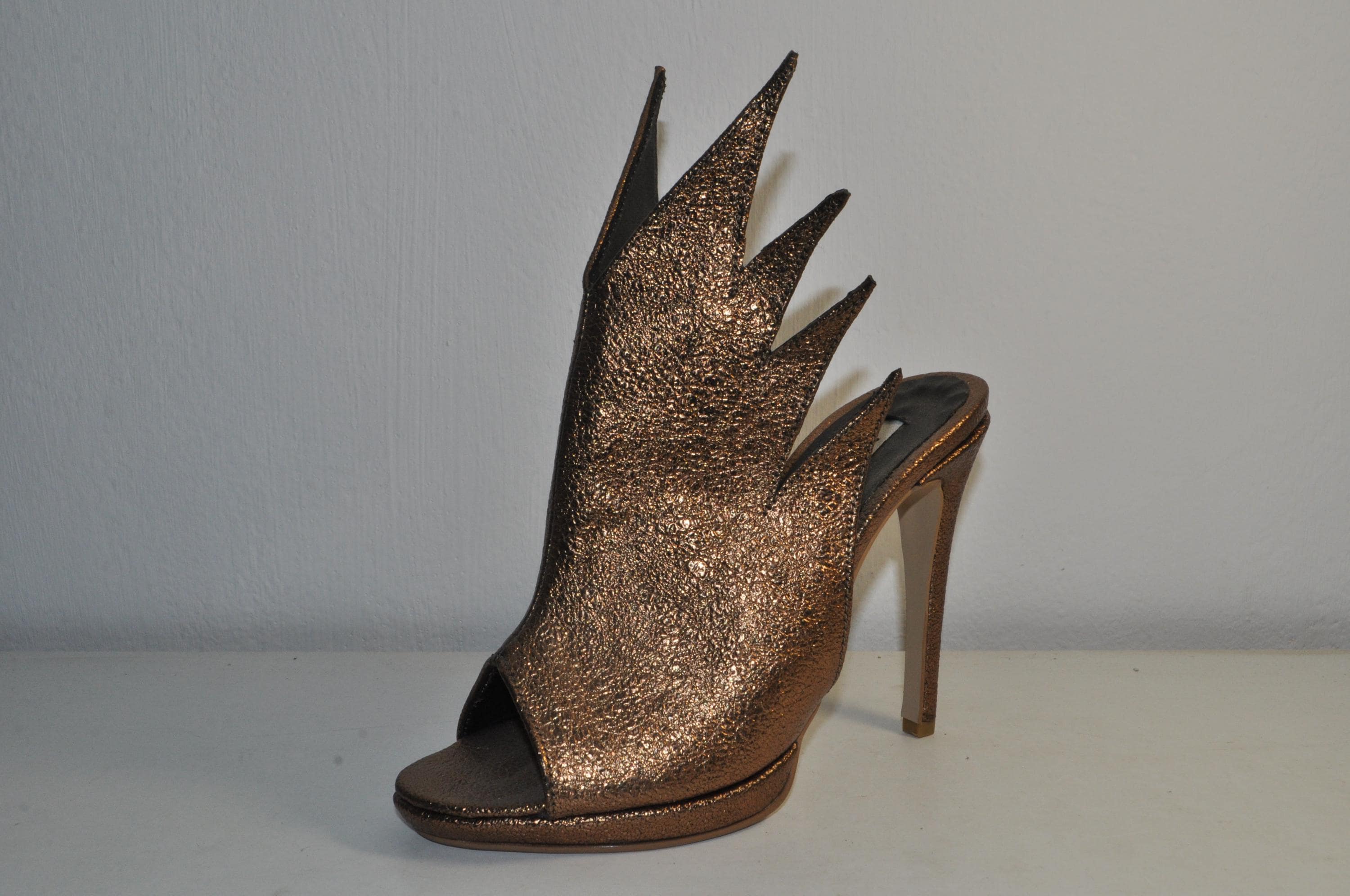 “Designer Women’s Handmade Leather High Heel Sandals – Sophisticated Evening Heels”