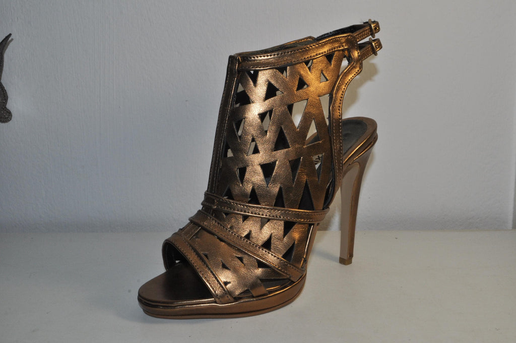 “Designer Women’s High Heel Sandals – Chic Luxury Evening Shoes”