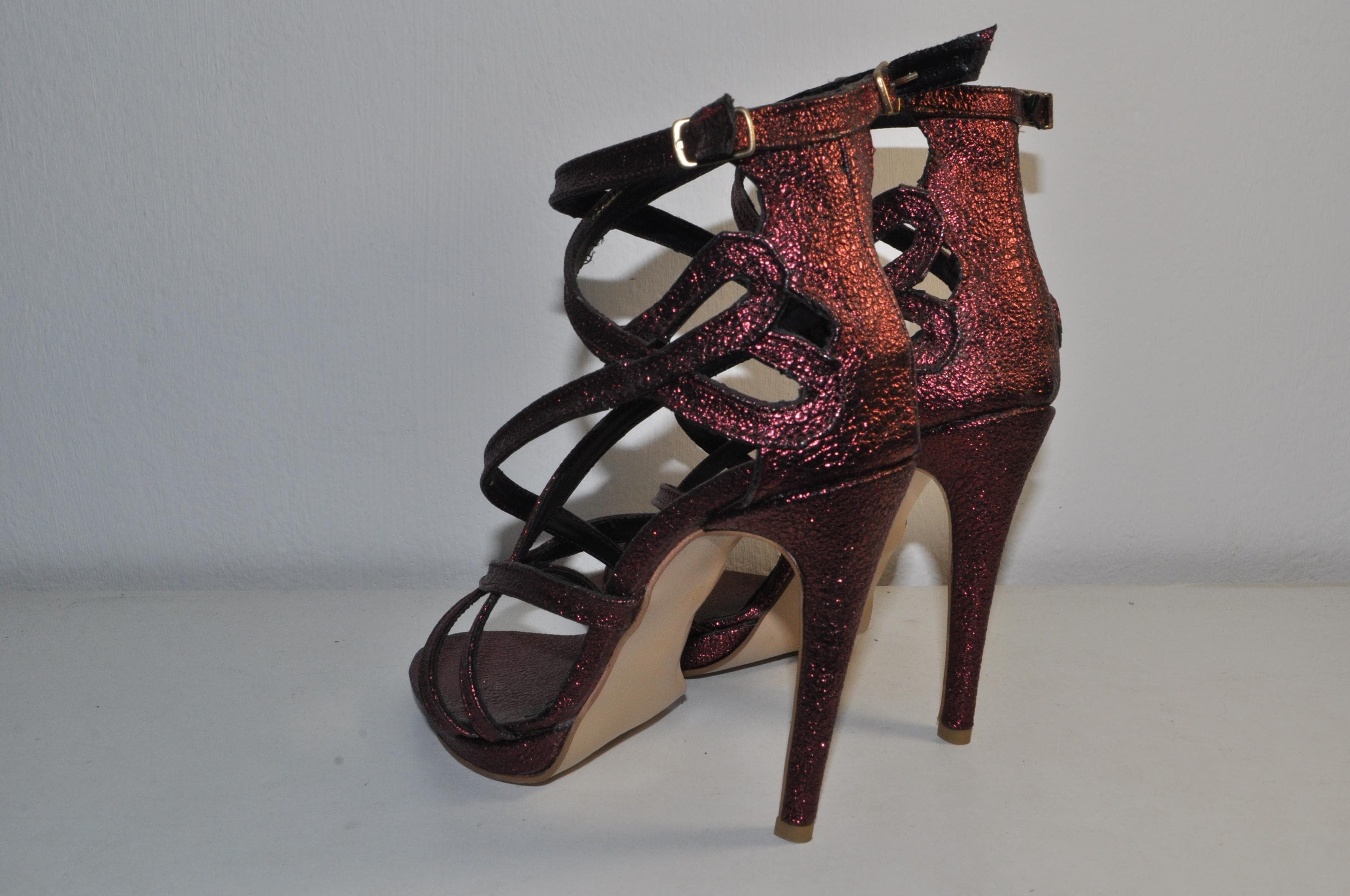 “Designer Women’s Handmade Strappy High Heel Sandals – Sophisticated Evening Heels”