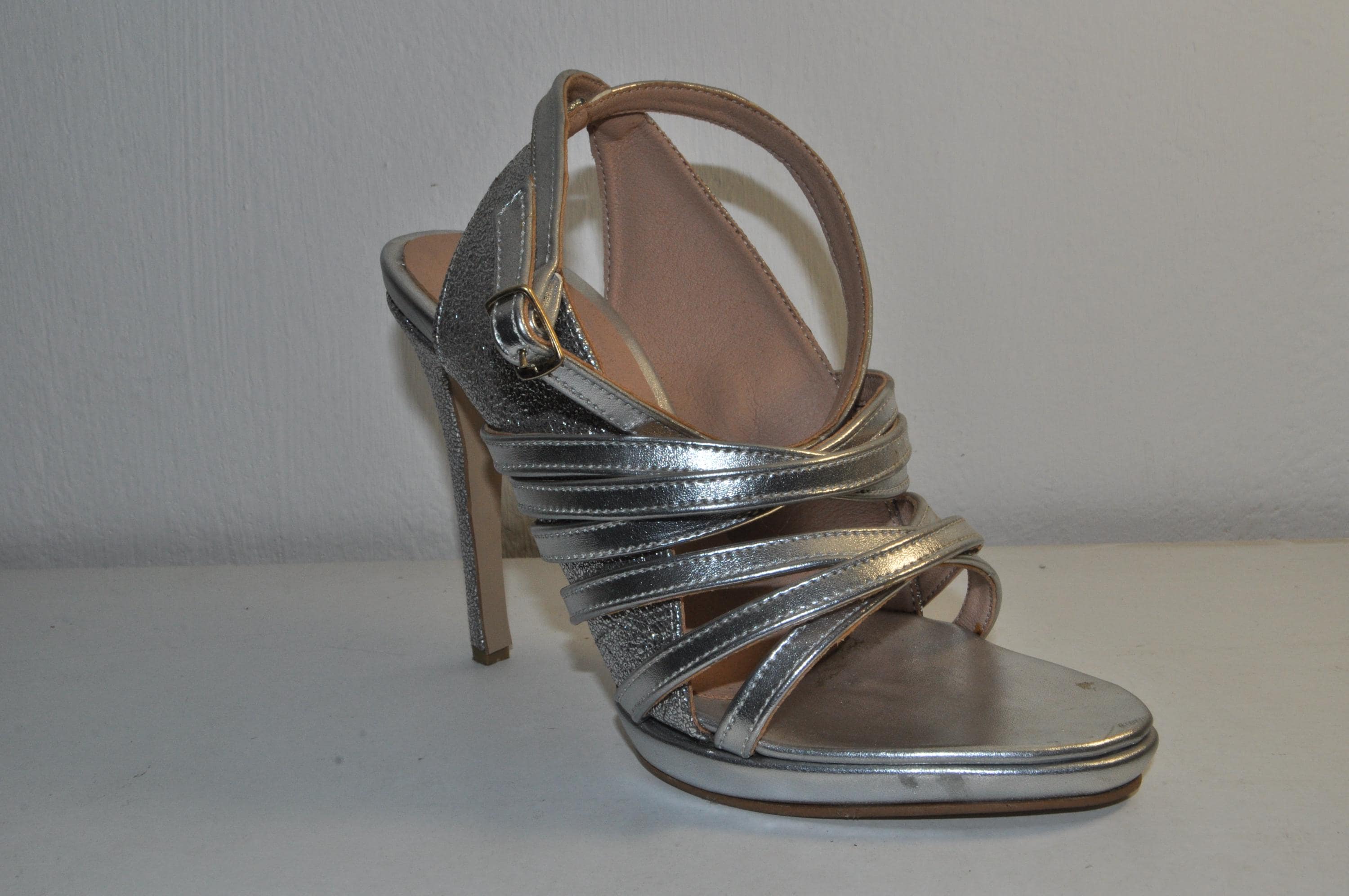 “Luxury Women’s Silver Glitter High Heel Sandals – Elegant Evening Party Heels”