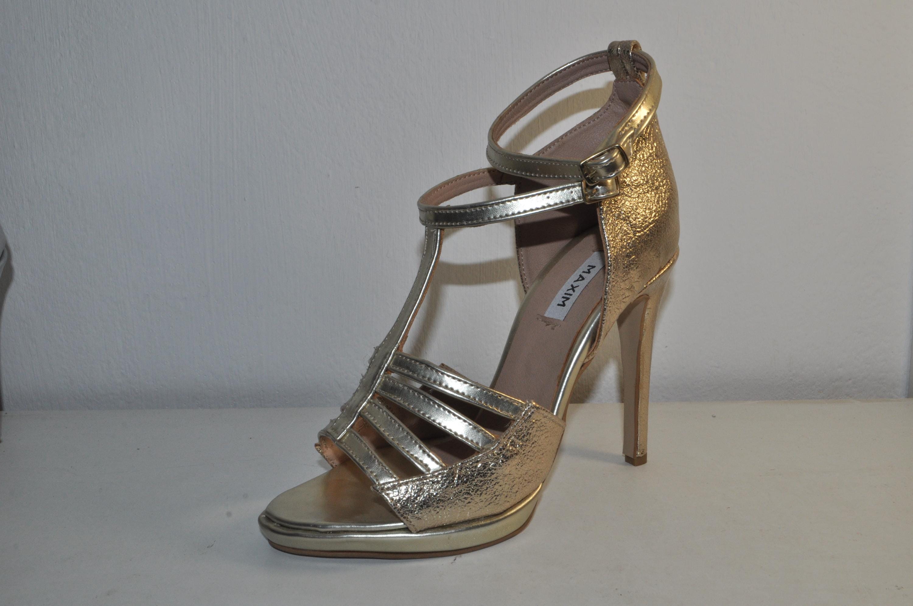 “Luxury Women’s Gold High Heel Sandals – Elegant Evening Heels”
