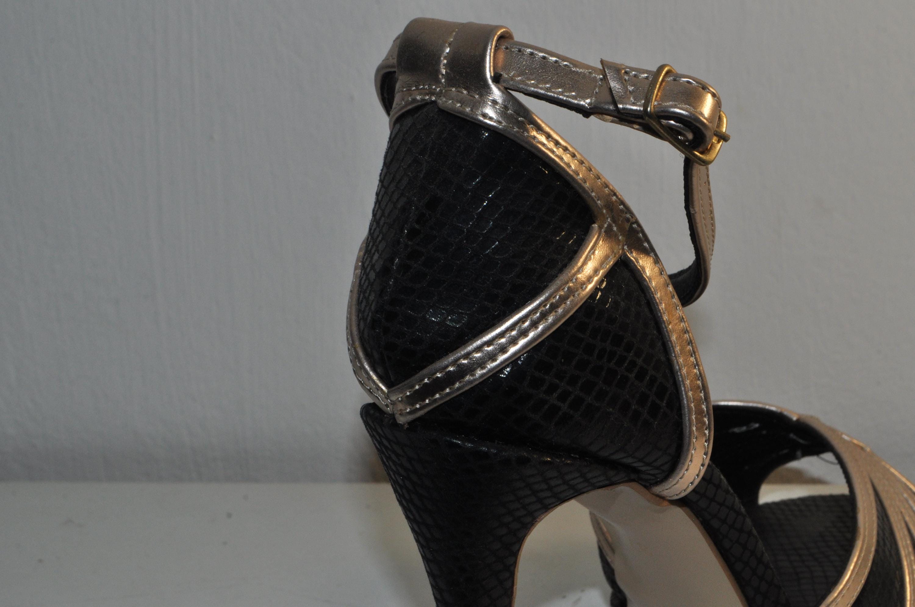 “Luxury Women’s Handmade Black & Gold Leather High Heel Sandals – Elegant Evening Heels”