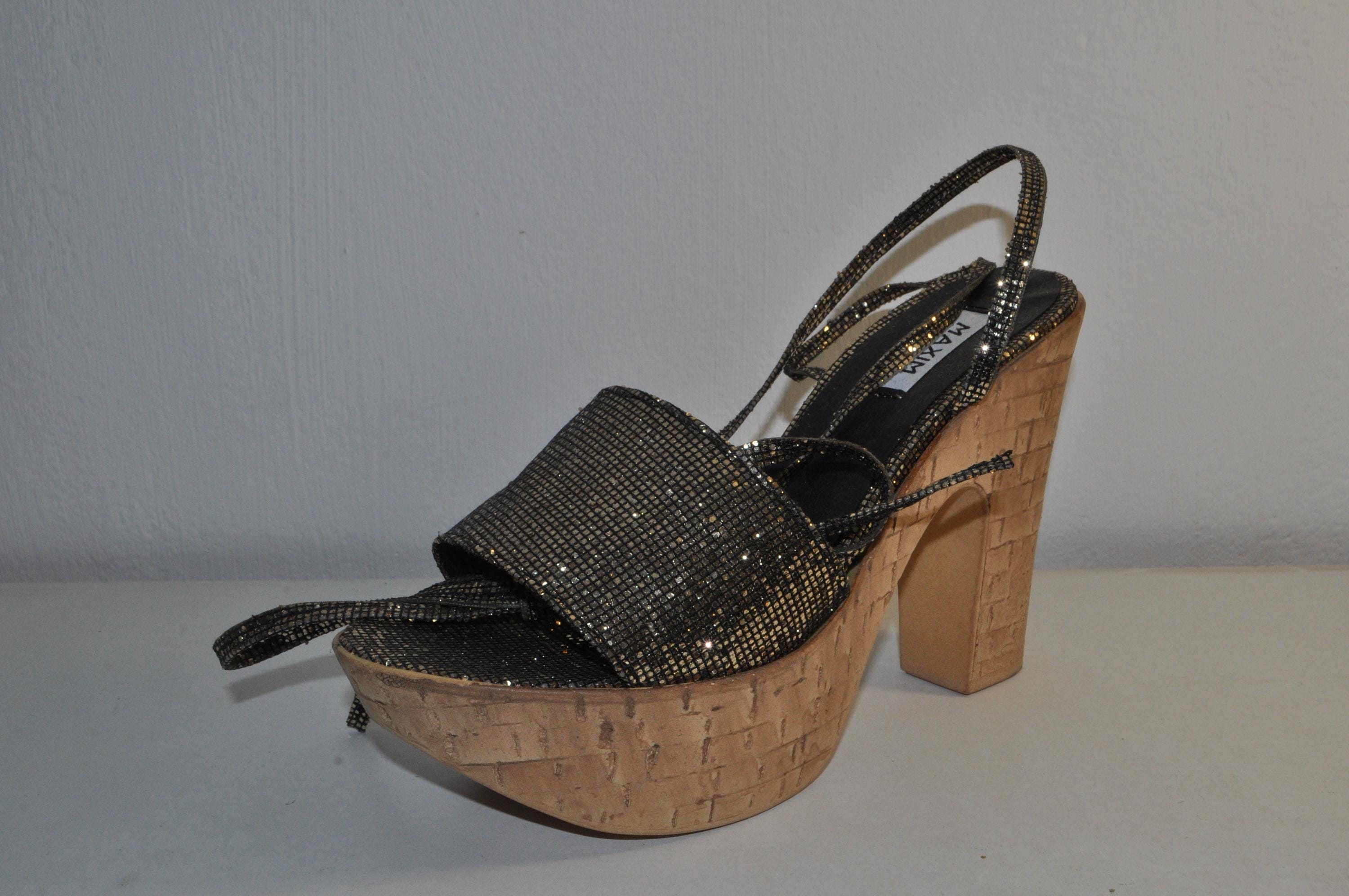 “Women’s Chunky Heel Platform Sandals – Stylish Luxury Evening Shoes”