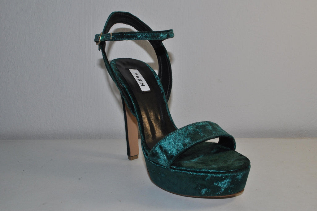 Chic Emerald Velvet Sandals: Women’s Chunky Heel Evening Shoes