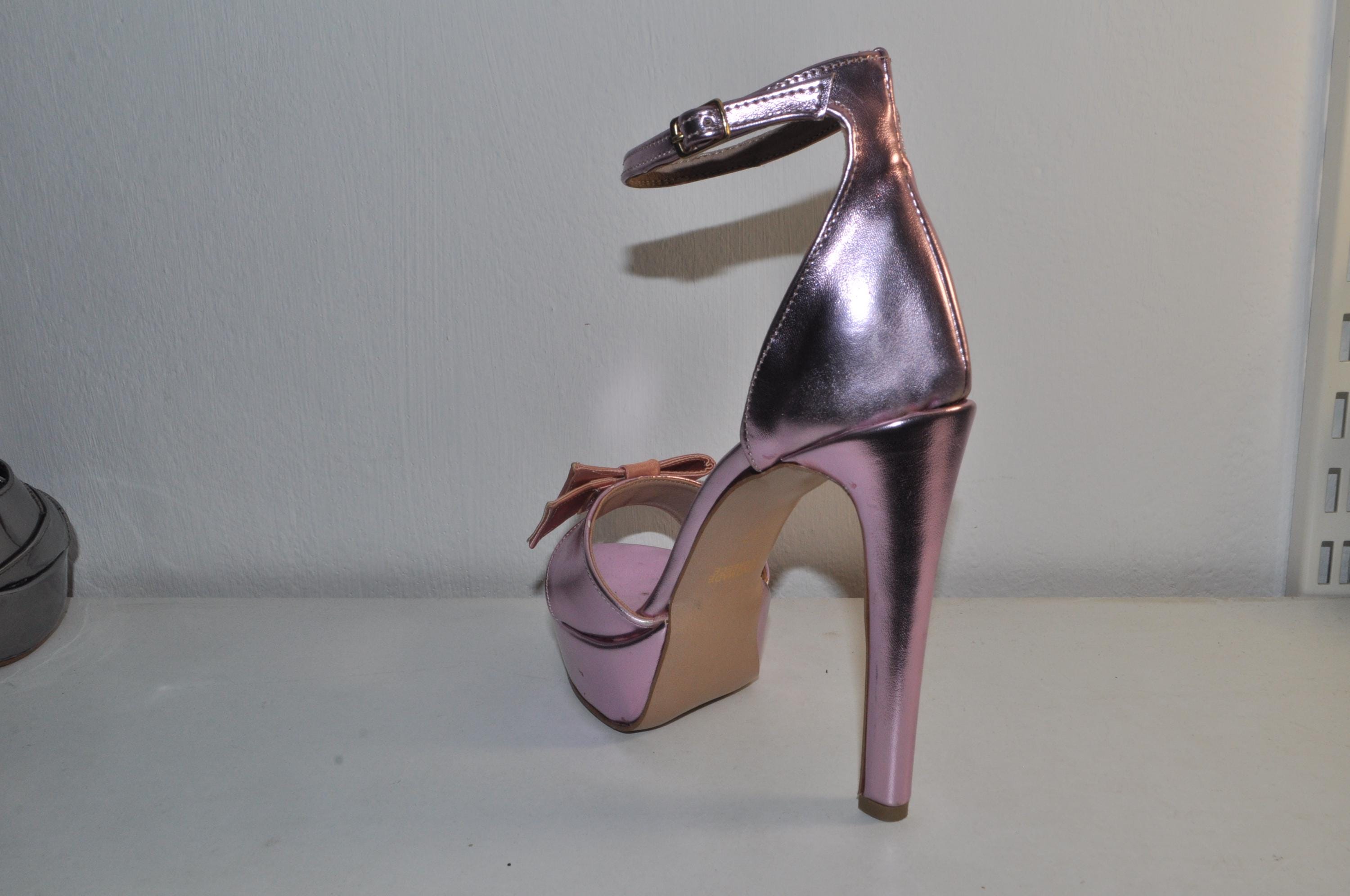 Elegant Pink High Heels: Handmade Evening Sandals