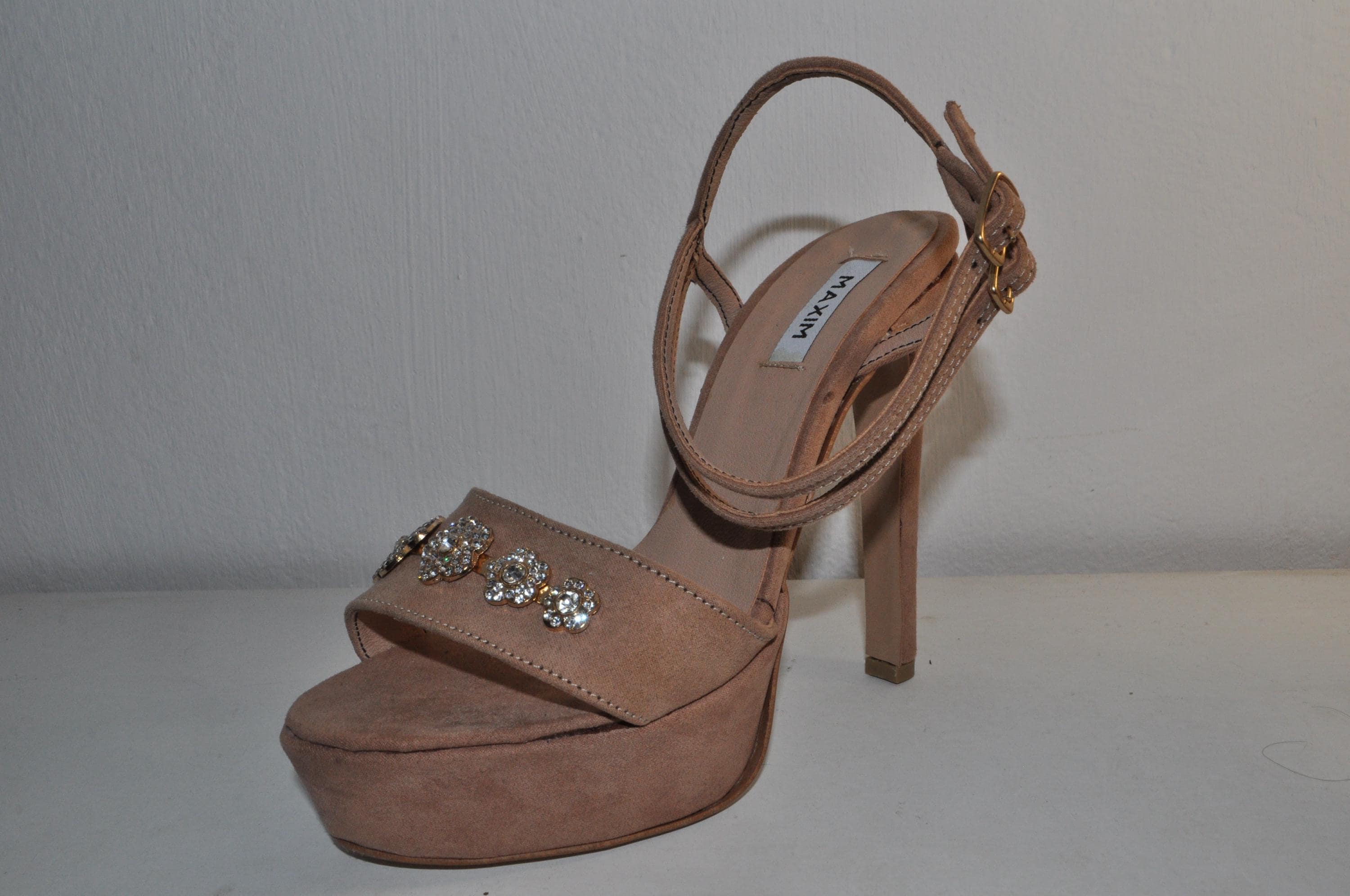 Elegant High Heels: Women’s Evening Sandals