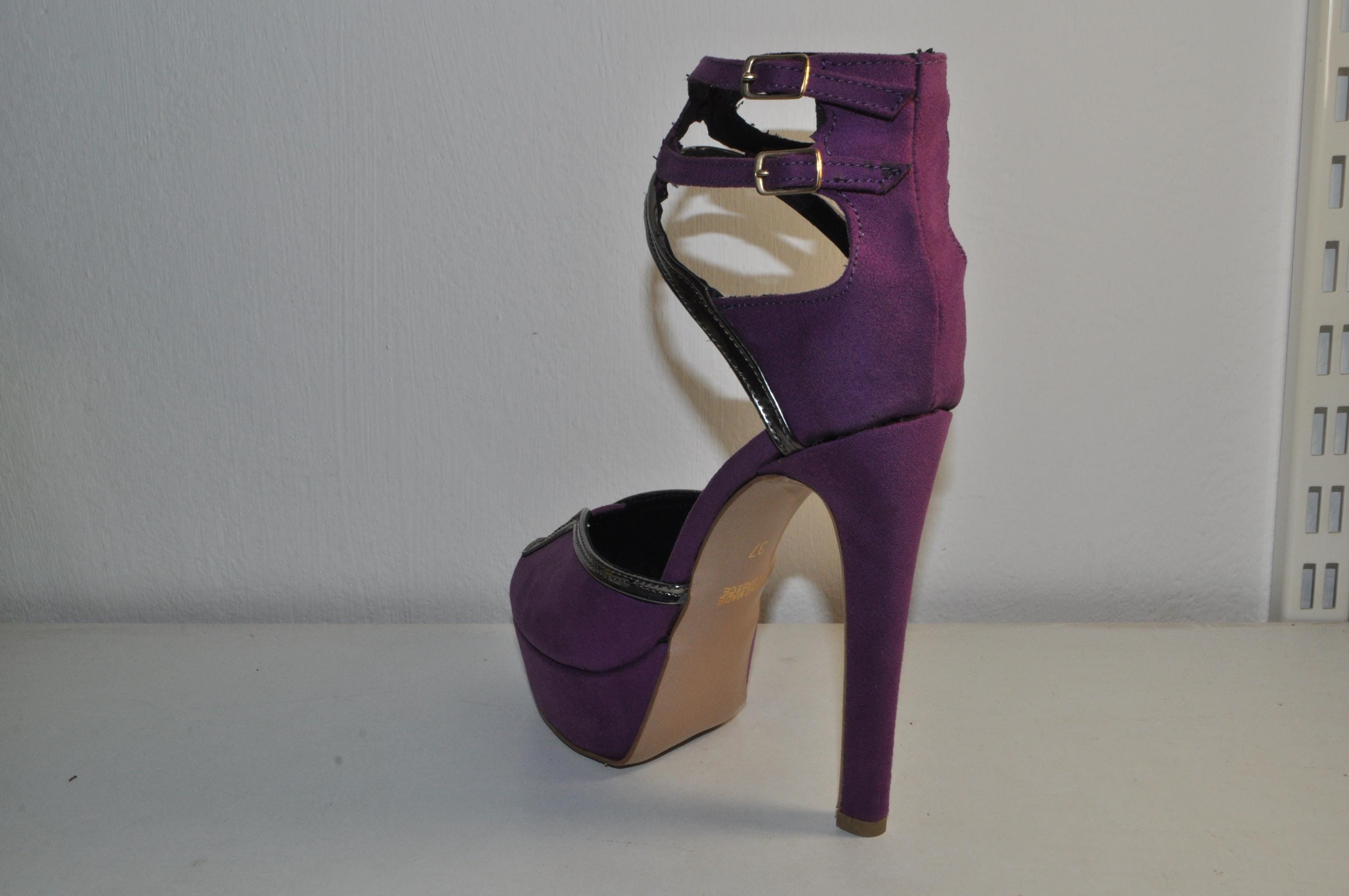 Elegant Purple Leather Heels: Handmade Evening Sandals