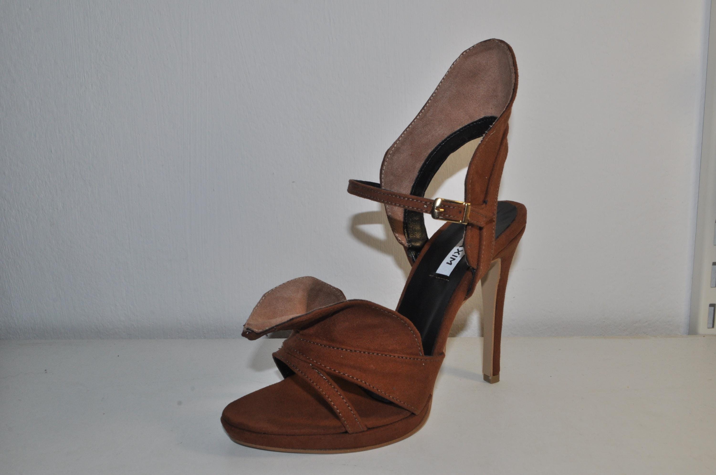 “Designer Women’s Brown Chunky Heel High Heel Sandals – Stylish Evening Heels”