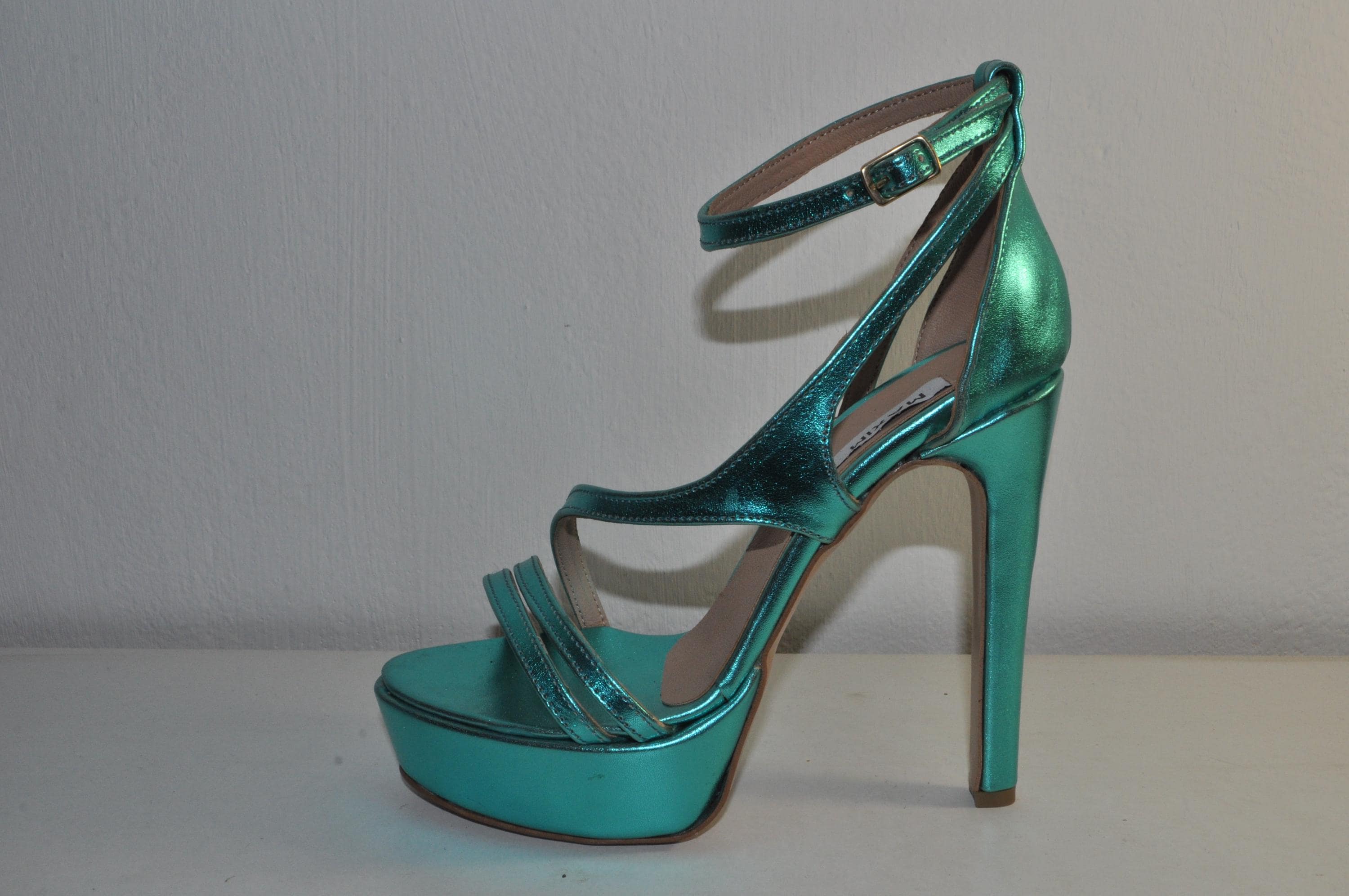 Elegant High Heels: Handmade Evening Sandals