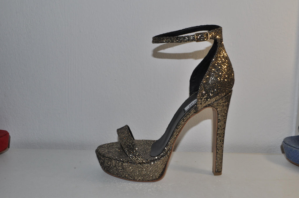 Chic Gold High Heels: Women’s Evening Sandals