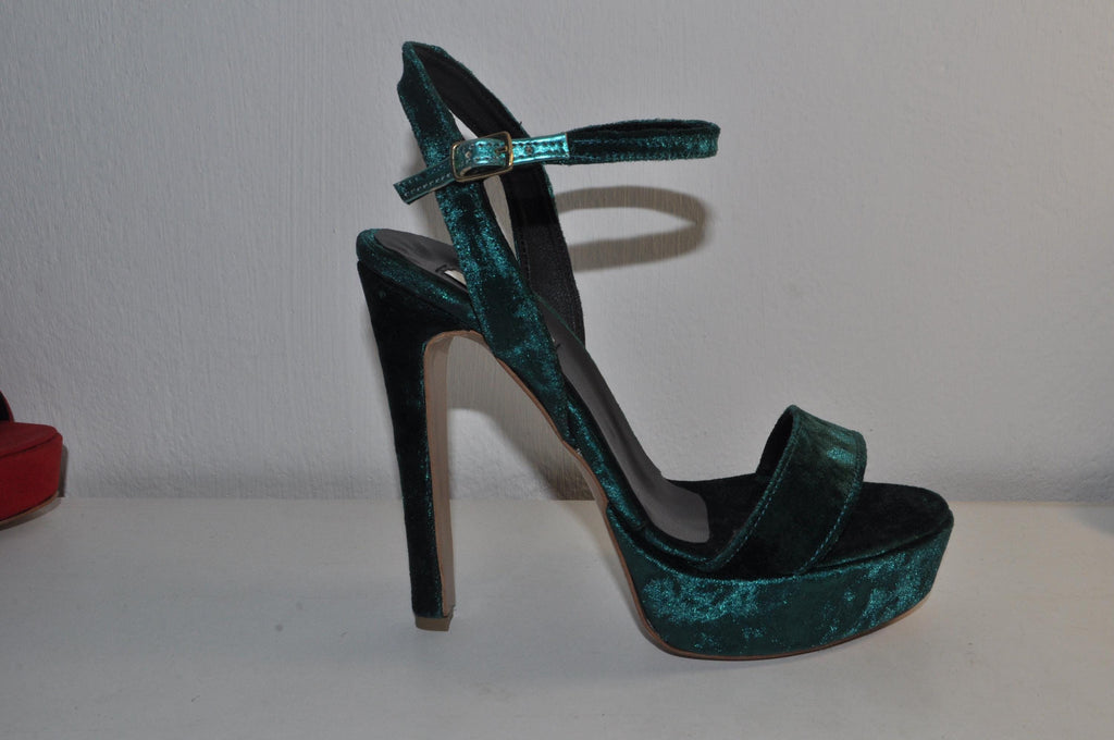 Chic Emerald Velvet Sandals: Women’s Chunky Heel Evening Shoes