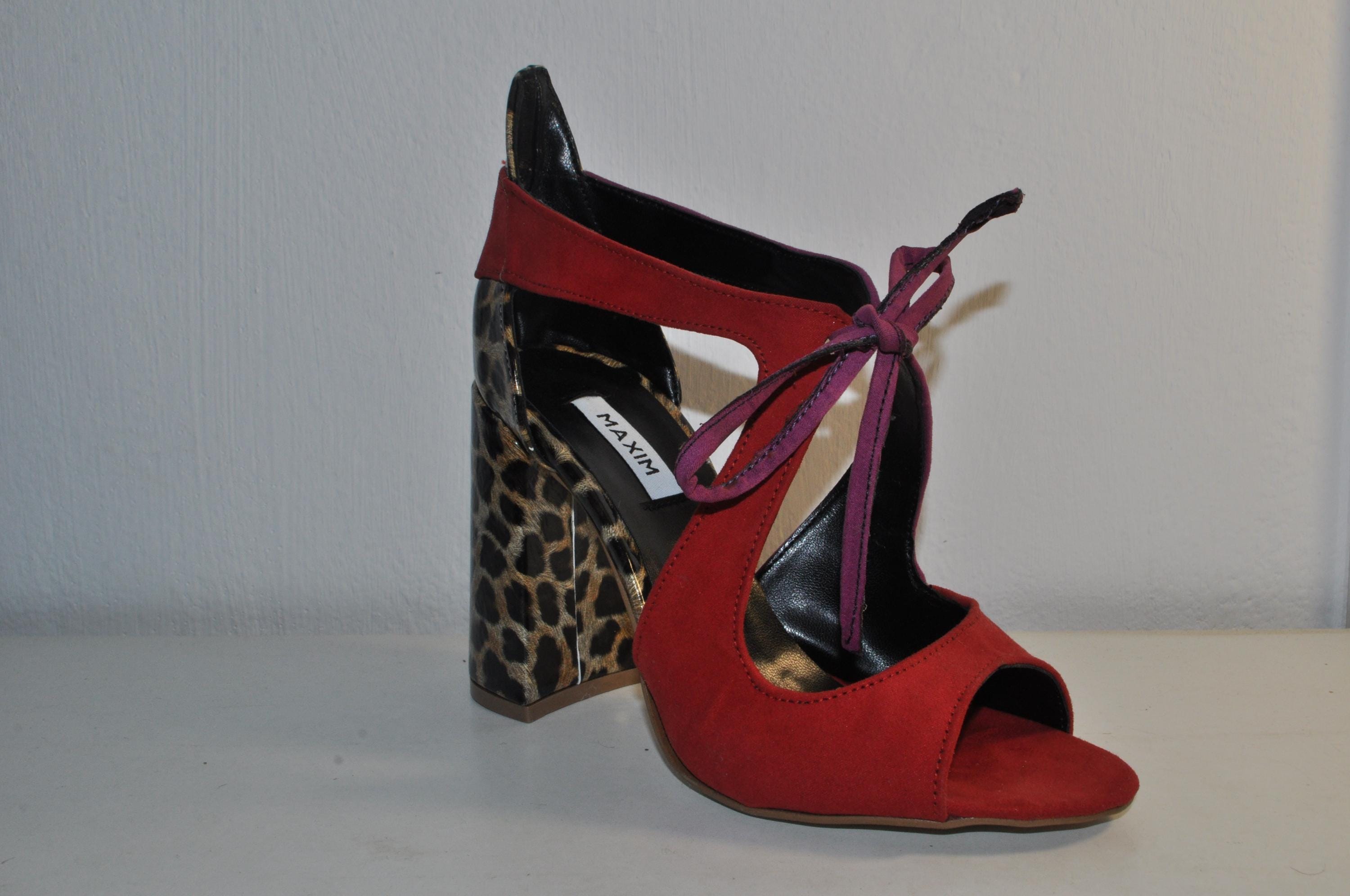 Chic Red Leopard Print Sandals: Women’s Chunky Heel Heels