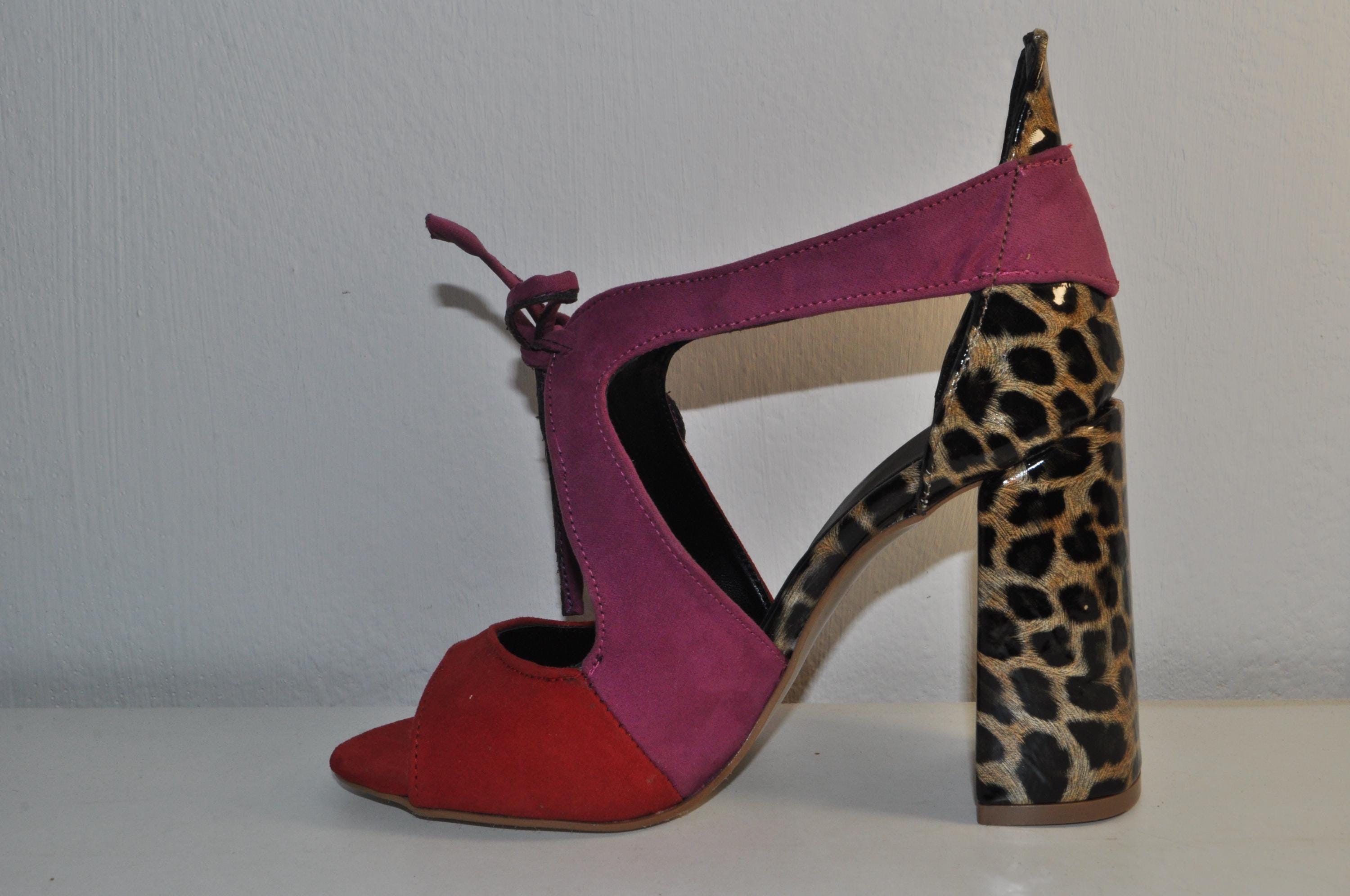 Chic Red Leopard Print Sandals: Women’s Chunky Heel Heels