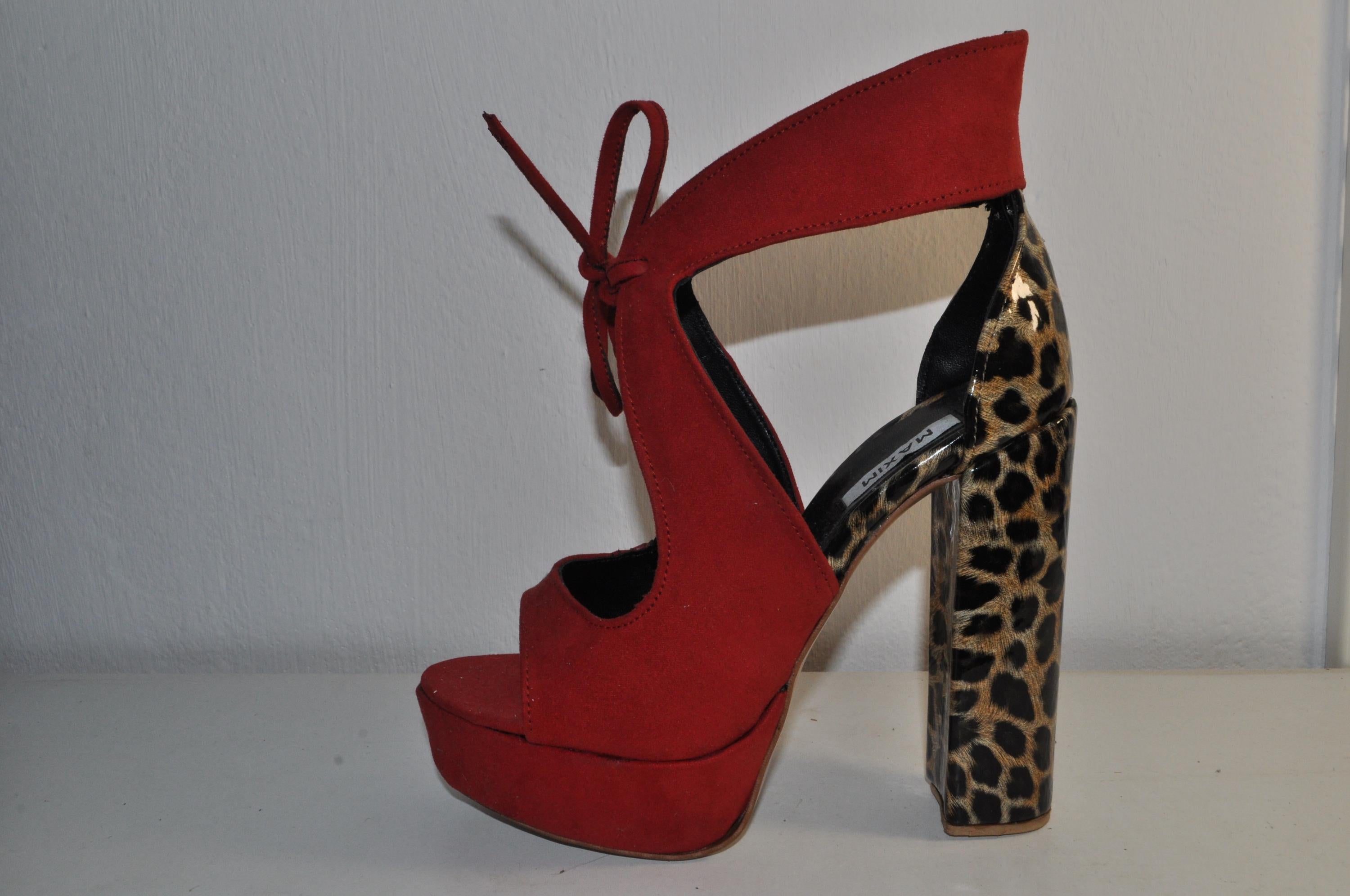 “Luxury Women’s Red Chunky Heel Sandals – Leopard Print Evening Heels”