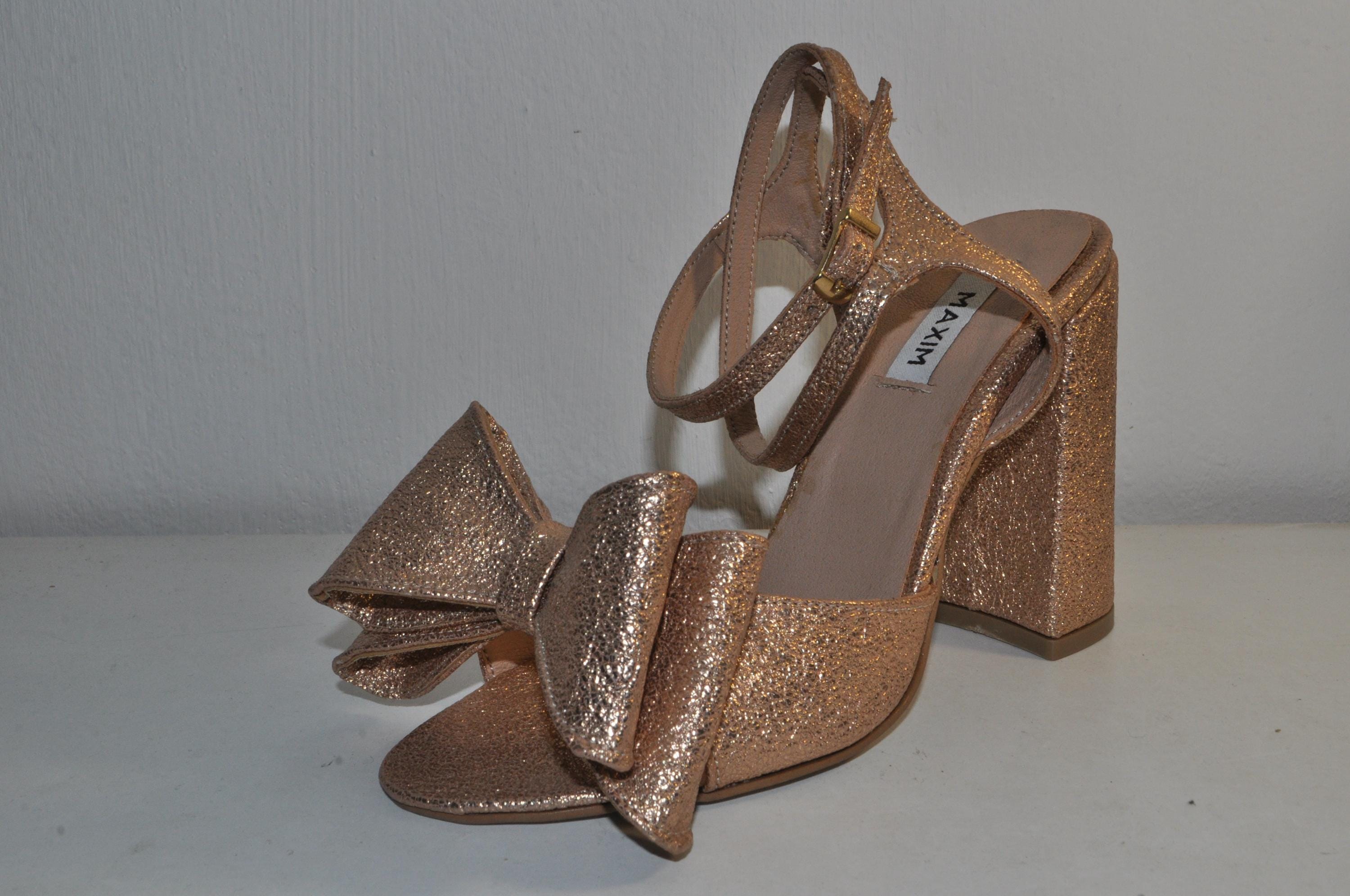 “Designer Women’s Handmade Gold Leather Chunky Heel Sandals with Bow – Stylish Prom Heels”