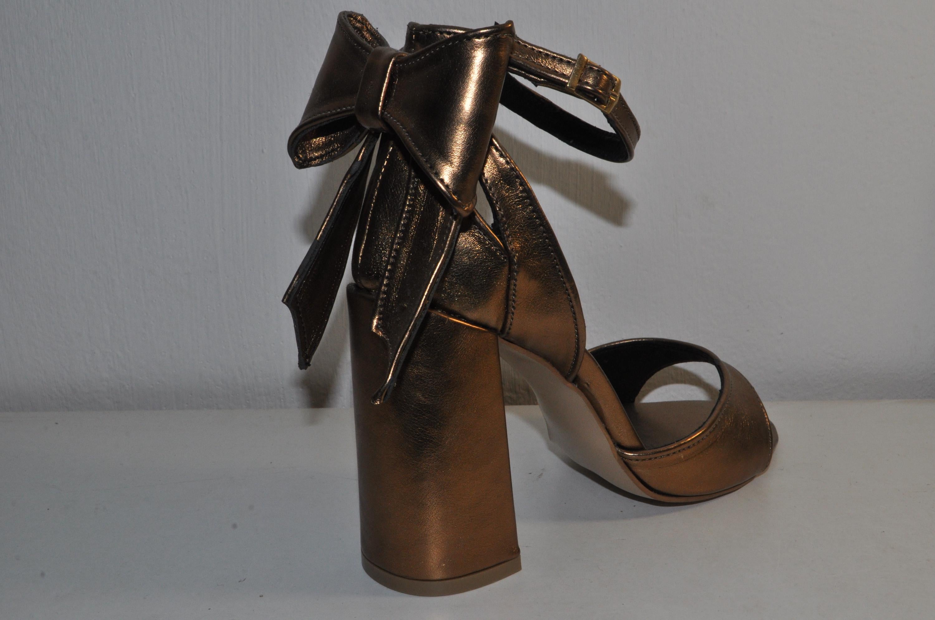 “Women’s Bronze Chunky Heel Sandals – Bow Detail Luxury Evening Shoes”
