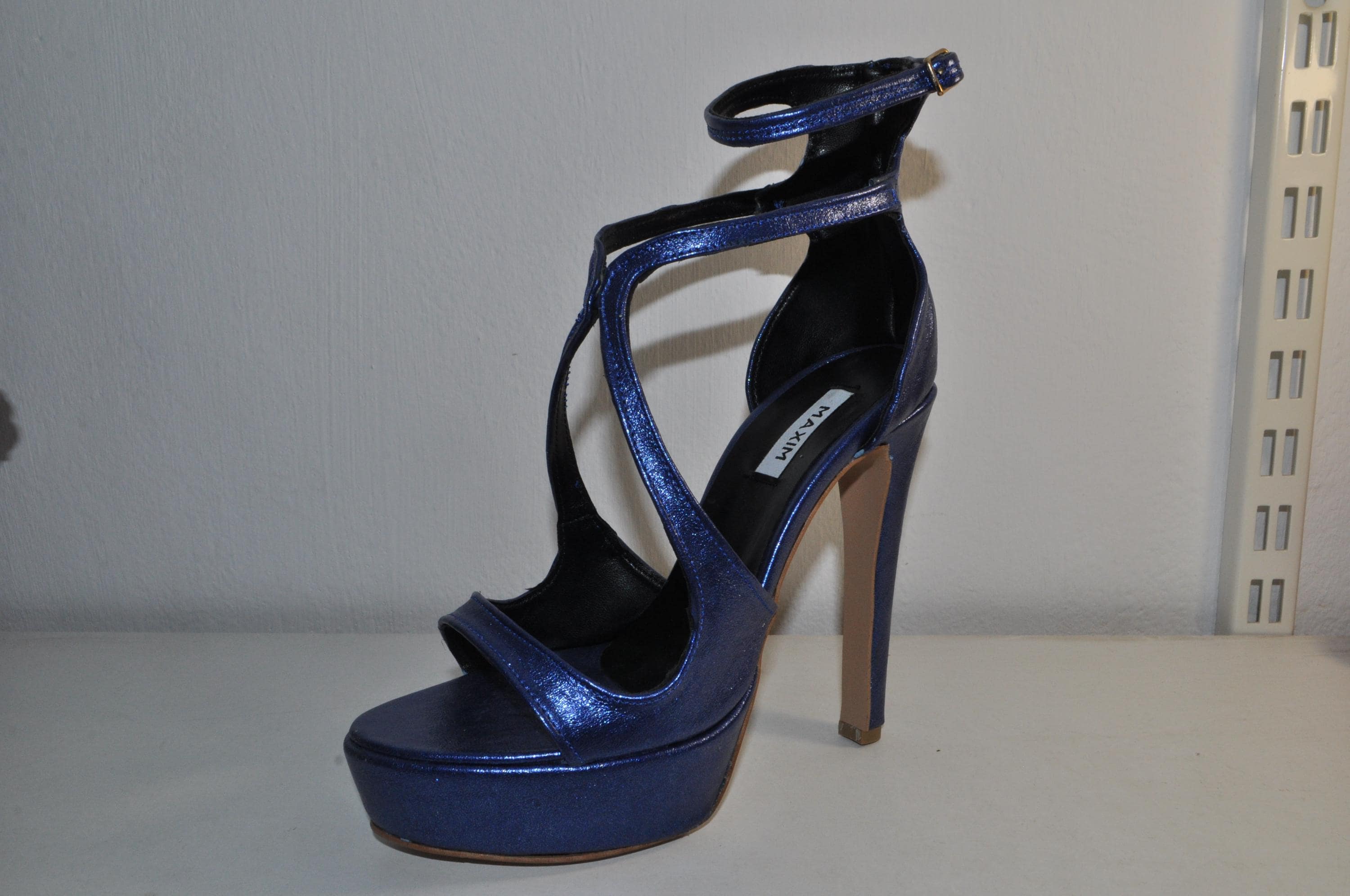 Chic Handmade Leather High Heels: Women’s Evening Sandals