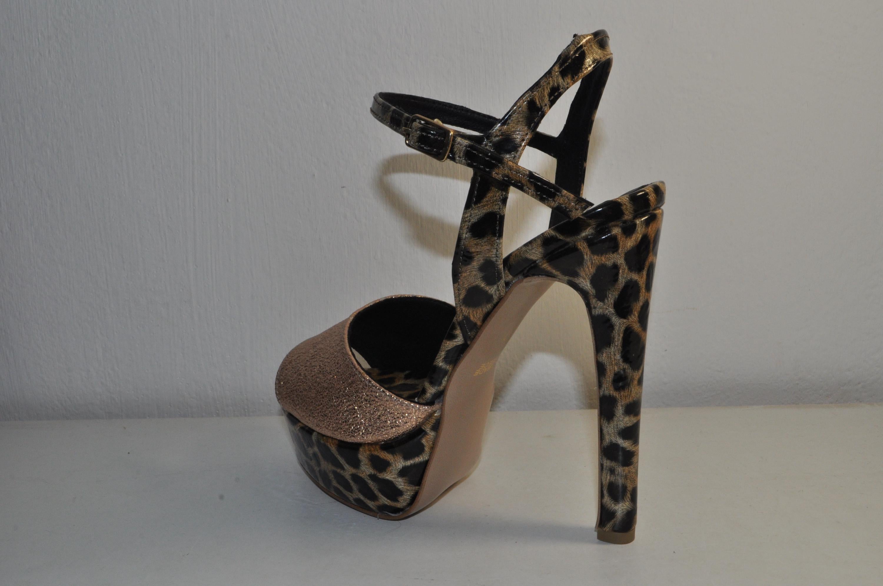 Gold Leopard Print Chunky Heels: Women’s Evening Glam Sandals